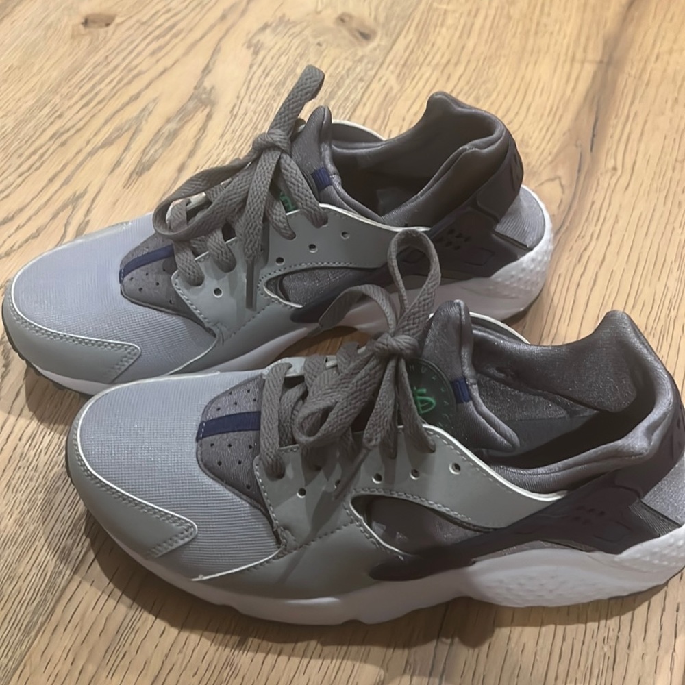 Nike Huarache-grey, white, navy